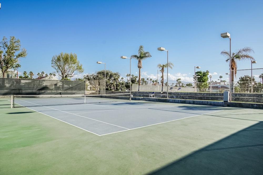 Desert Breezes Resort Παλμ Ντέζερτ Εξωτερικό φωτογραφία