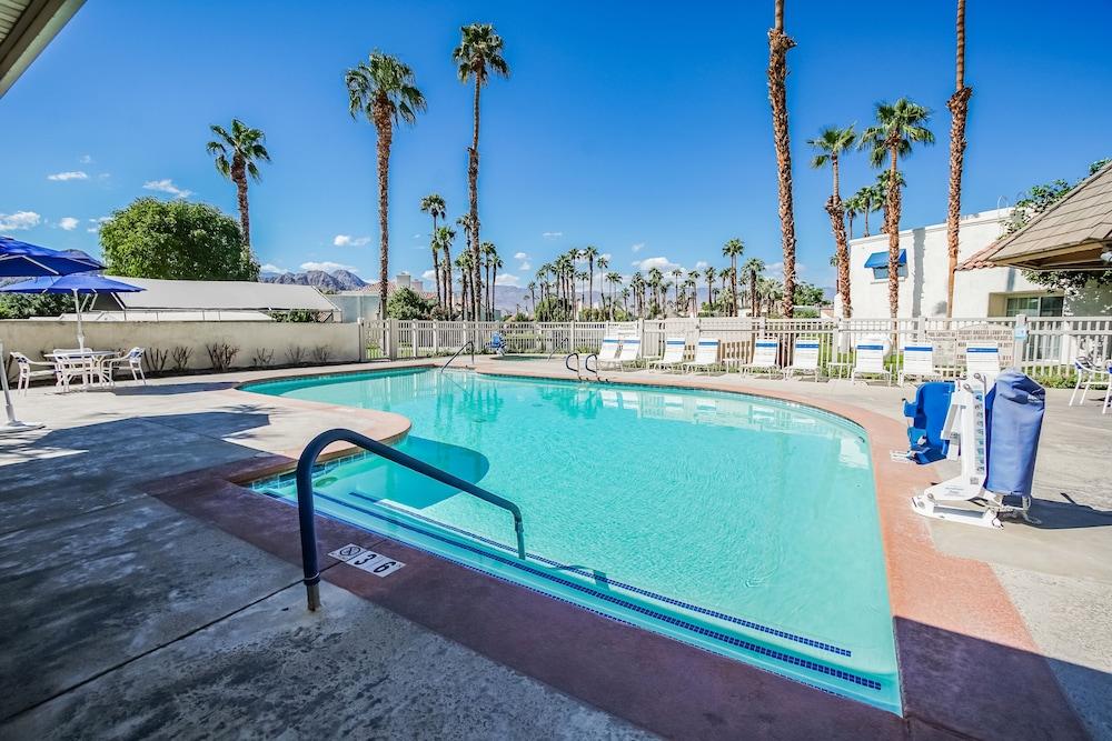 Desert Breezes Resort Παλμ Ντέζερτ Εξωτερικό φωτογραφία