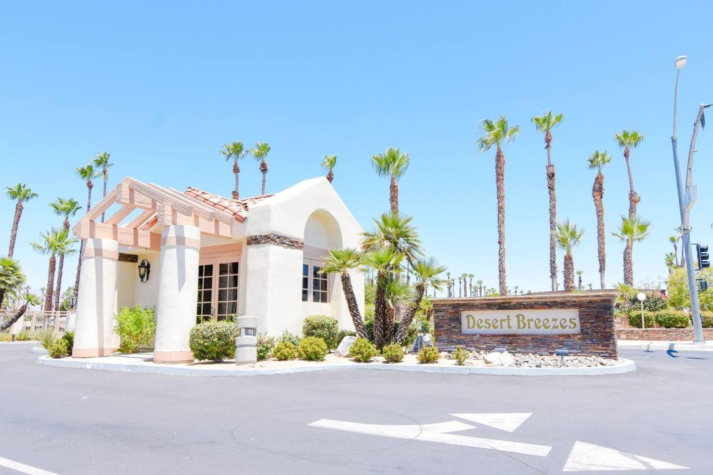 Desert Breezes Resort Παλμ Ντέζερτ Εξωτερικό φωτογραφία