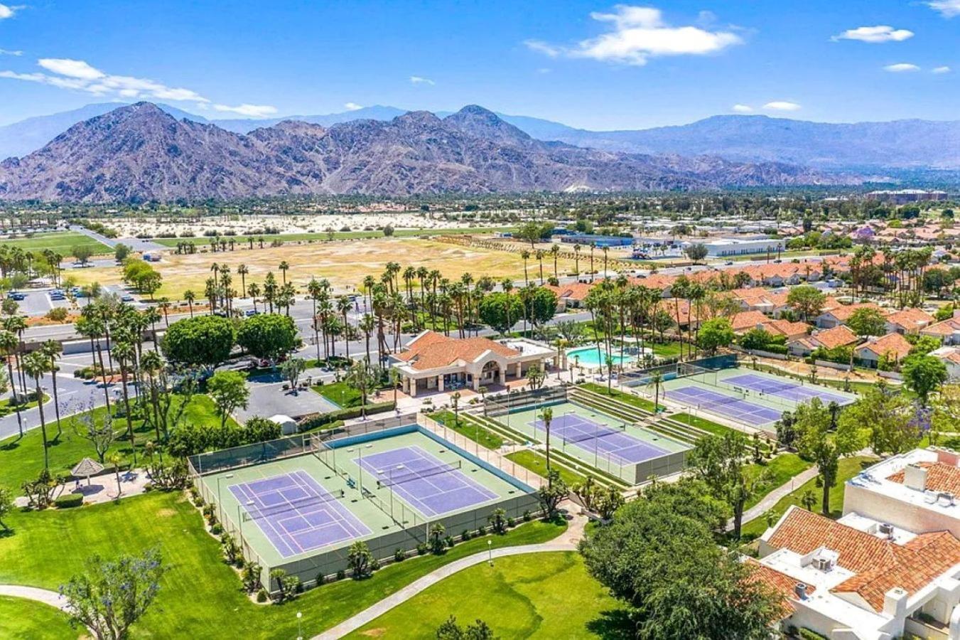 Desert Breezes Resort Παλμ Ντέζερτ Εξωτερικό φωτογραφία